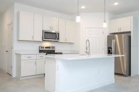 Kitchen - 14882 SW 24th Cir, Ocala, FL 34473 photo 1 of 9