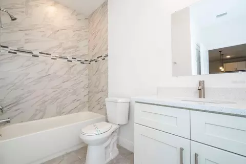 Bath - 14882 SW 24th Cir, Ocala, FL 34473 photo 5 of 7