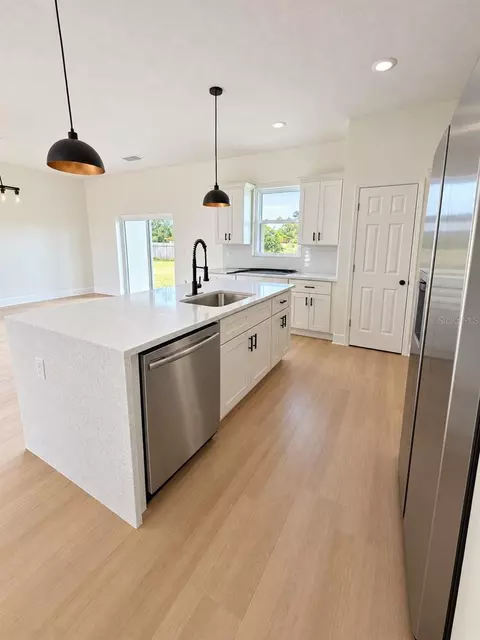 Kitchen - 3955 SW 138th Pl, Ocala, FL 34473 photo 3 of 3