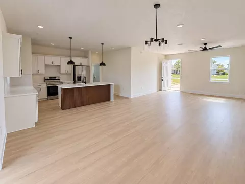 Living - 3955 SW 138th Pl, Ocala, FL 34473 photo 4 of 4