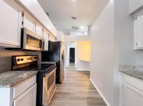 Entry Way - 9703 Glenpointe Dr, Riverview, FL 33569 photo 1 of 3