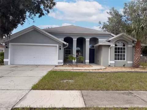 Exterior - 9703 Glenpointe Dr, Riverview, FL 33569 photo 3 of 5