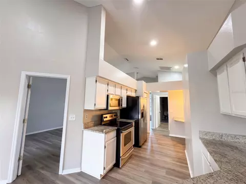 Kitchen - 9703 Glenpointe Dr, Riverview, FL 33569 photo 2 of 4