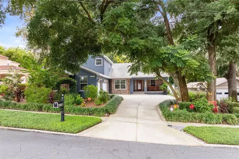 Exterior - 1206 Lakeshore Dr, Mount Dora, FL 32757 photo 2 of 10
