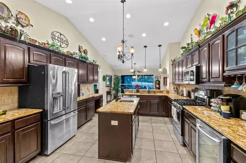 Kitchen - 1206 Lakeshore Dr, Mount Dora, FL 32757 photo 1 of 2