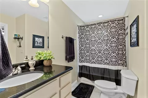 Bath - 1206 Lakeshore Dr, Mount Dora, FL 32757 photo 4 of 4