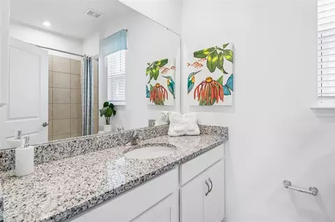 Bath - 1845 Horsetail Dr, Saint Cloud, FL 34771 photo 2 of 2