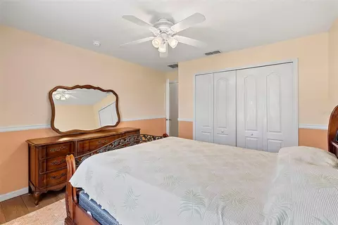 Bedroom - 10828 Crescent Ridge Loop, Clermont, FL 34711 photo 4 of 6