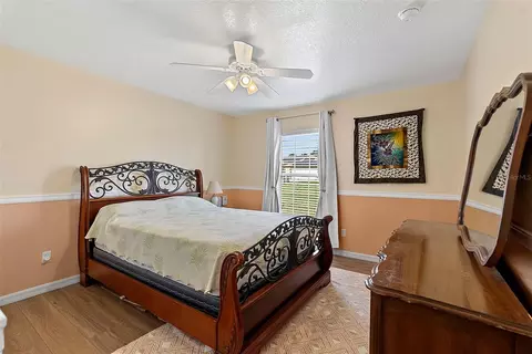 Bedroom - 10828 Crescent Ridge Loop, Clermont, FL 34711 photo 3 of 6