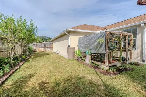 Exterior - 10828 Crescent Ridge Loop, Clermont, FL 34711 photo 8 of 10