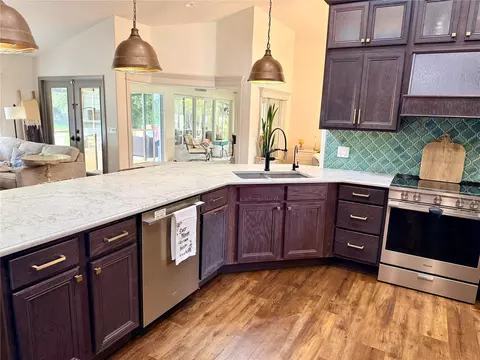 Kitchen - 4100 SE 53rd Ct, Ocala, FL 34480 photo 2 of 5