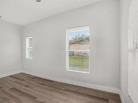 Bedroom - 827 Avenue O SW, Winter Haven, FL 33880 photo 3 of 6