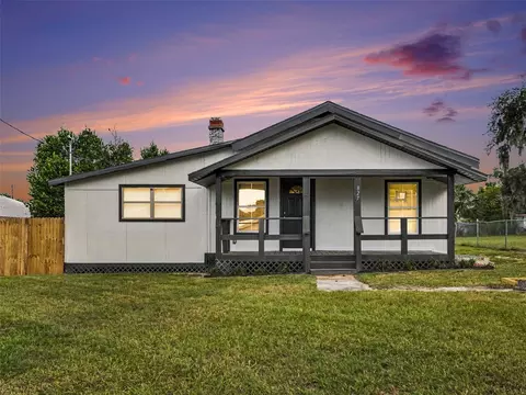 827 Avenue O SW, Winter Haven, FL 33880
