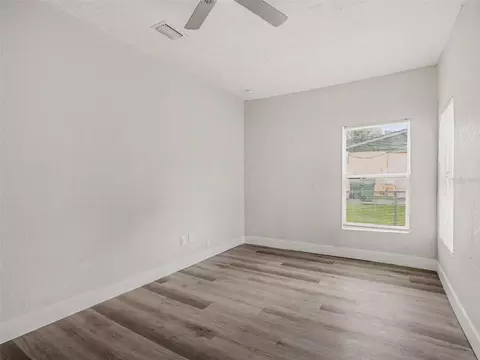 Bedroom - 827 Avenue O SW, Winter Haven, FL 33880 photo 5 of 6