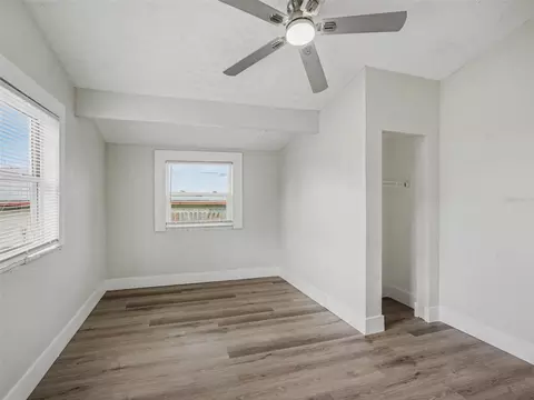 Bedroom - 827 Avenue O SW, Winter Haven, FL 33880 photo 1 of 6