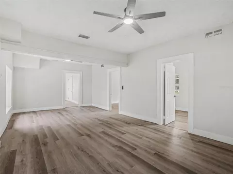 Living - 827 Avenue O SW, Winter Haven, FL 33880 photo 4 of 4