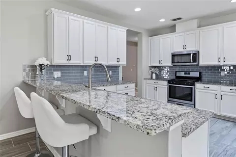 Kitchen - 2832 Sugar Magnolia Dr, Ocoee, FL 34761 photo 3 of 5