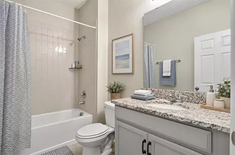 Bath - 2832 Sugar Magnolia Dr, Ocoee, FL 34761 photo 2 of 4