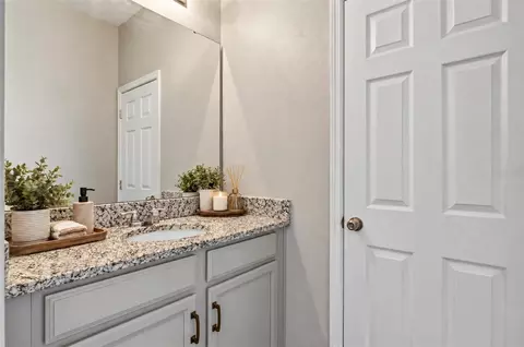 Bath - 2832 Sugar Magnolia Dr, Ocoee, FL 34761 photo 1 of 4