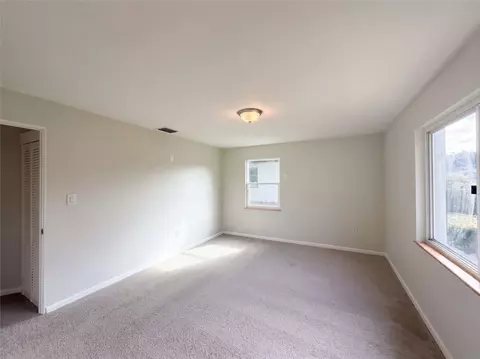 Bedroom - 411 W Seminole Ave, Eustis, FL 32726 photo 6 of 7