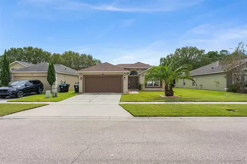 1827 Corner Meadow Cir, Orlando, FL 32820