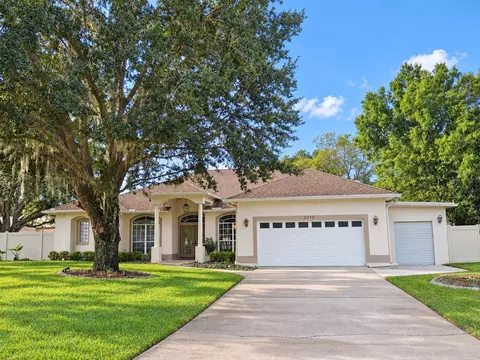 2413 Eagle Trace Dr, Kissimmee, FL 34746