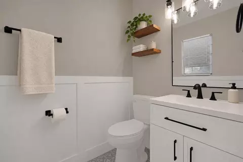 Bath - 489 Picwood Ct, Ocoee, FL 34761 photo 2 of 2