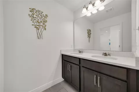 Bath - 417 Switchgrass Loop, Minneola, FL 34715 photo 2 of 5