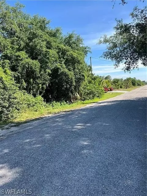 107 W 6 St, Lehigh Acres, FL 33972