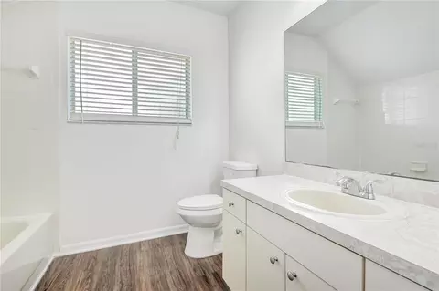 Bath - 10332 Summerview Cir, Riverview, FL 33578 photo 3 of 3