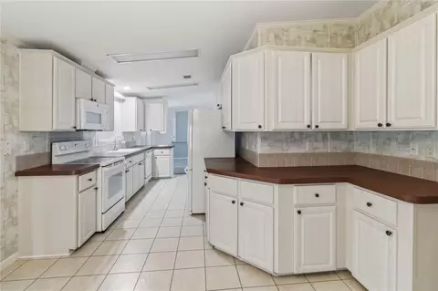2484 Longpine Ln, Saint Cloud, FL 34772 photo 16