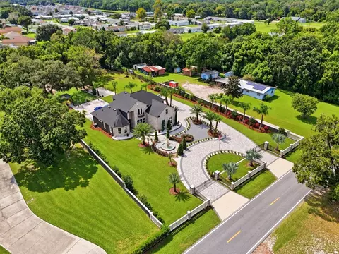 416 W Socrum Loop Rd, Lakeland, FL 33809