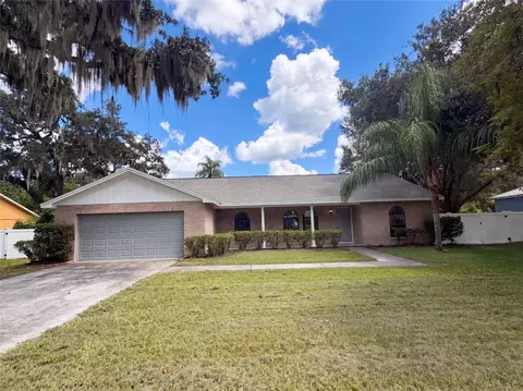 1711 Avant St, Valrico, FL 33594