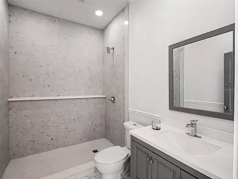 Bath - 1 Cunningham Ln, Debary, FL 32713 photo 7 of 8