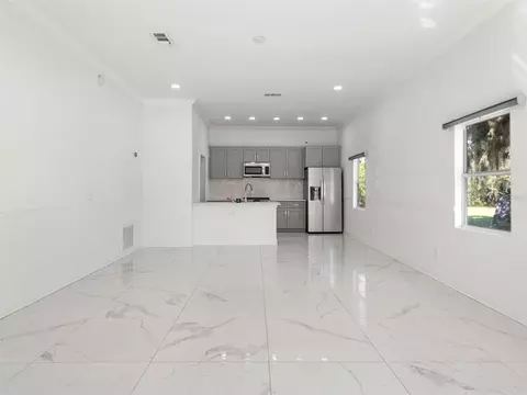 Living - 1 Cunningham Ln, Debary, FL 32713 photo 12 of 12