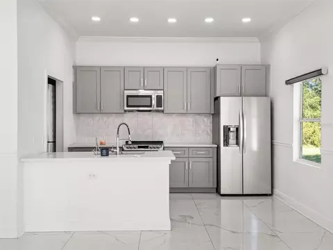 Kitchen - 1 Cunningham Ln, Debary, FL 32713 photo 6 of 7