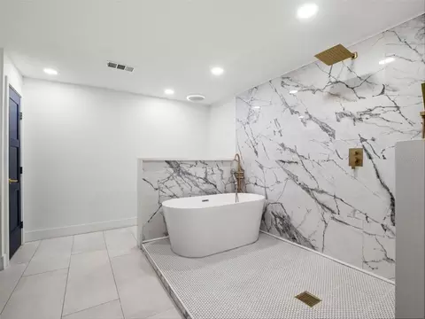 Bath - 1 Cunningham Ln, Debary, FL 32713 photo 1 of 8