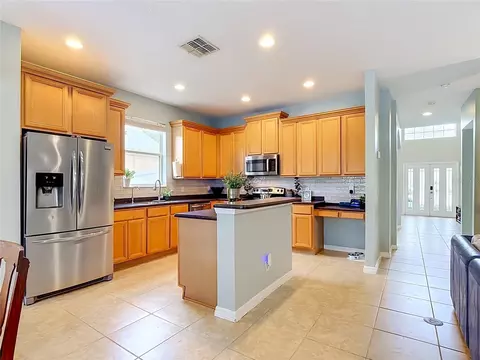 Kitchen - 5028 Coveview Dr, Saint Cloud, FL 34771 photo 1 of 5