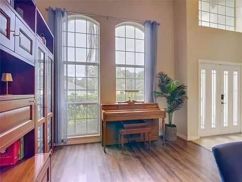 Entry Way - 5028 Coveview Dr, Saint Cloud, FL 34771 photo 2 of 2