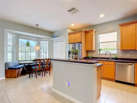 Kitchen - 5028 Coveview Dr, Saint Cloud, FL 34771 photo 2 of 5