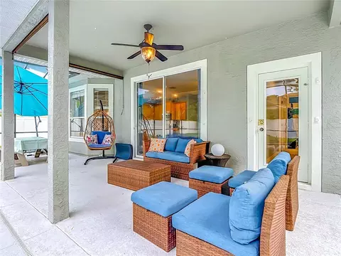 Exterior - 5028 Coveview Dr, Saint Cloud, FL 34771 photo 5 of 10