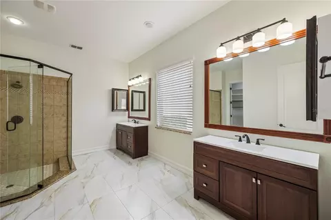 Bath - 7231 Sangalla Dr, Windermere, FL 34786 photo 1 of 8