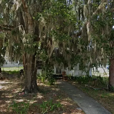 926 E Clifford Ave, Eustis, FL 32726