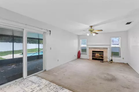 Living - 2704 Estep Ct, Ocoee, FL 34761 photo 2 of 7