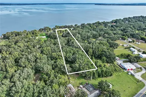 Lakeshore Drive, Yalaha, FL 34797