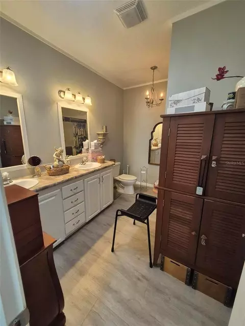 Bath - 2710 61st St E, Bradenton, FL 34208 photo 4 of 5