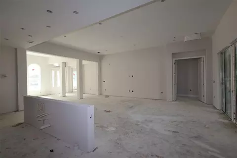 Living - 3325 Forest Packs Loop, Apopka, FL 32712 photo 2 of 4