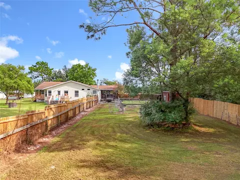 Exterior - 21320 Paradise Way, Eustis, FL 32736 photo 24 of 30