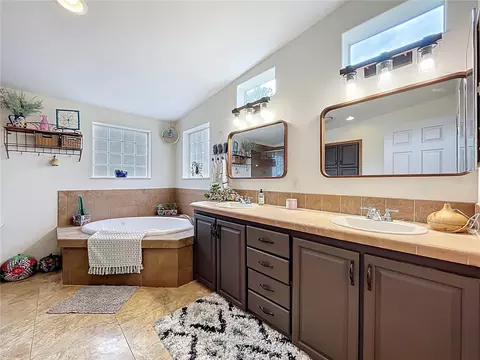 Bath - 21320 Paradise Way, Eustis, FL 32736 photo 1 of 6