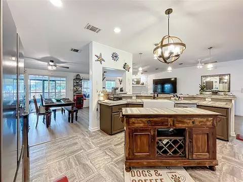 Kitchen - 21320 Paradise Way, Eustis, FL 32736 photo 3 of 11